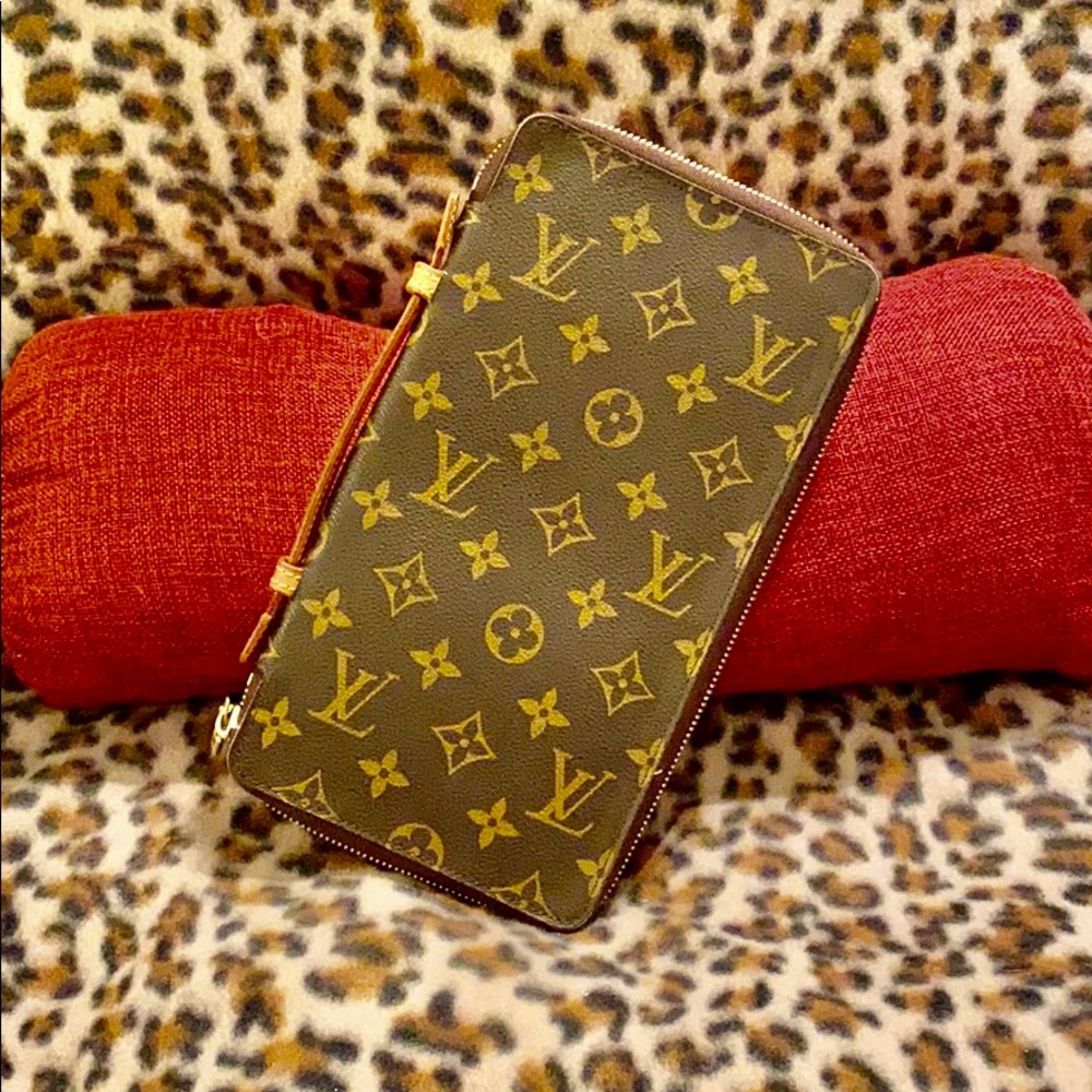 🦄 Louis Vuitton Very Rare!!!